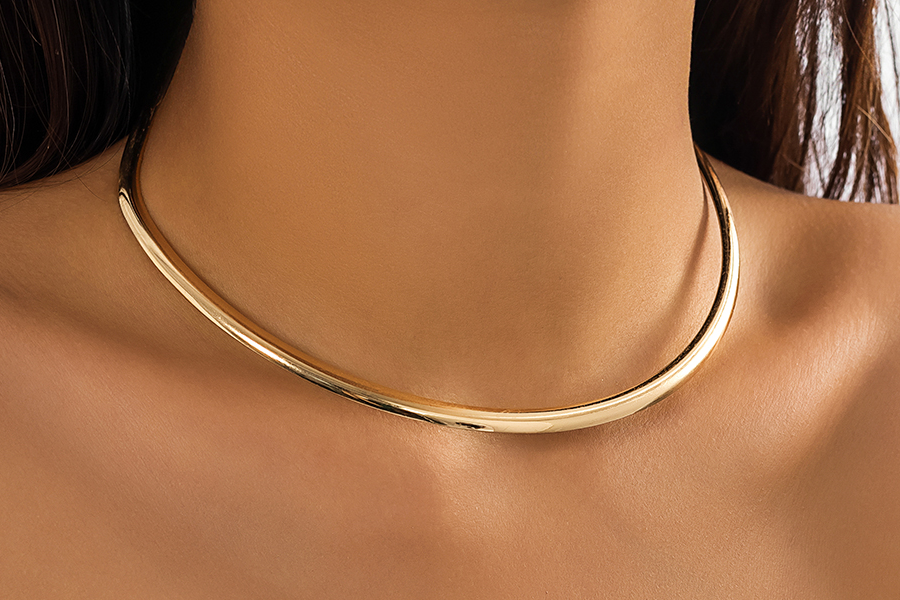 Elegant Silver Choker Necklace for Everyday Wear