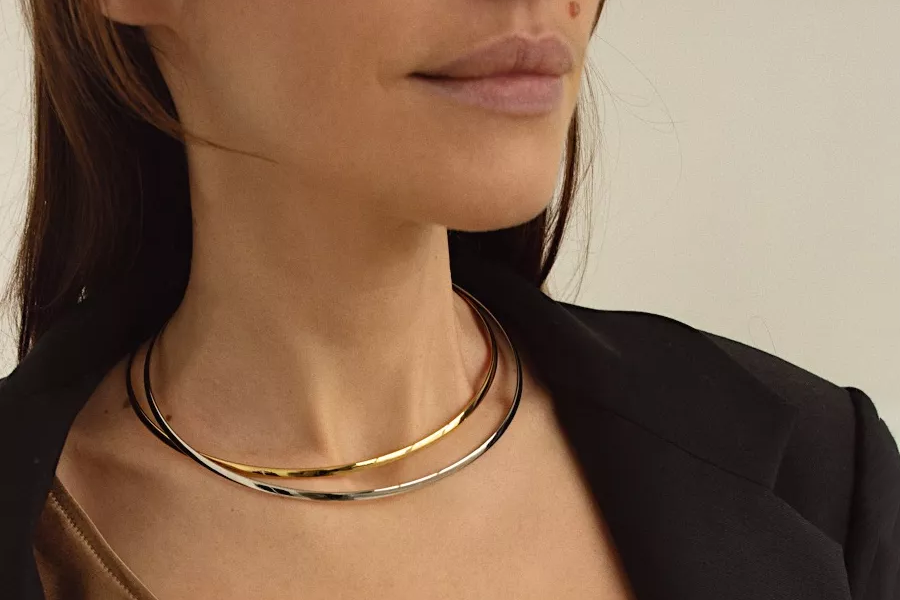 Minimalist Gold Choker Styles for Women